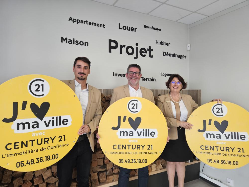l'équipe de l'agence L'Immobilière de Confiance