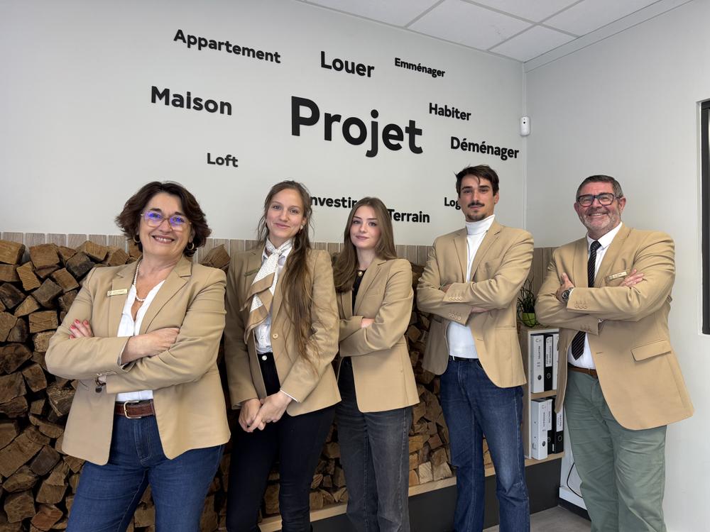 l'équipe de l'agence L'Immobilière de Confiance