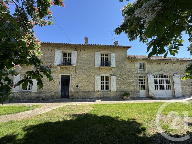 maison à vendre - 8 pièces - 196.0 m2 - VOUZAILLES - 86 - POITOU-CHARENTES - Century 21 L'Immobilière De Confiance