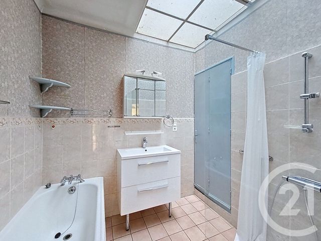 maison à vendre - 6 pièces - 157.5 m2 - POITIERS - 86 - POITOU-CHARENTES - Century 21 L'Immobilière De Confiance