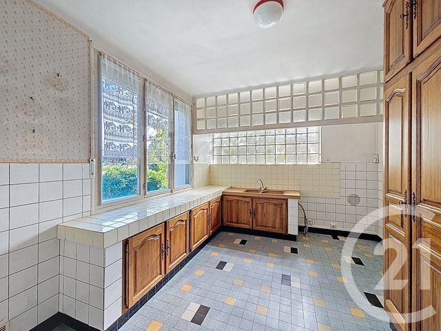 maison à vendre - 6 pièces - 157.5 m2 - POITIERS - 86 - POITOU-CHARENTES - Century 21 L'Immobilière De Confiance