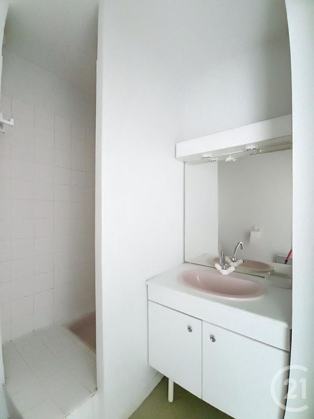 Appartement Studio à vendre - 1 pièce - 24.0 m2 - ST BENOIT - 86 - POITOU-CHARENTES - Century 21 L'Immobilière De Confiance