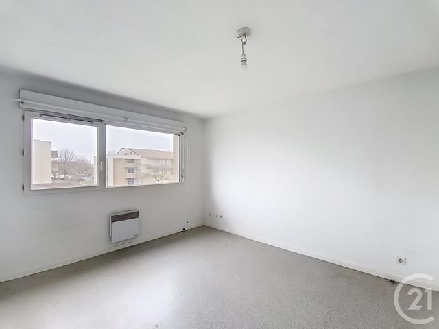 Appartement Studio à vendre - 1 pièce - 24.0 m2 - ST BENOIT - 86 - POITOU-CHARENTES - Century 21 L'Immobilière De Confiance