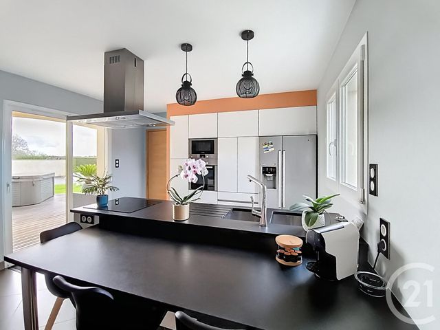 maison à vendre - 6 pièces - 171.02 m2 - CISSE - 86 - POITOU-CHARENTES - Century 21 L'Immobilière De Confiance