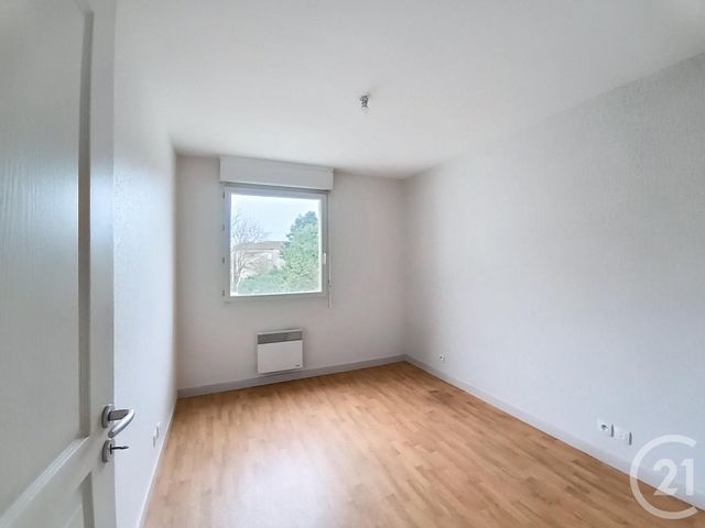 Appartement T3 à vendre - 3 pièces - 70.56 m2 - POITIERS - 86 - POITOU-CHARENTES - Century 21 L'Immobilière De Confiance