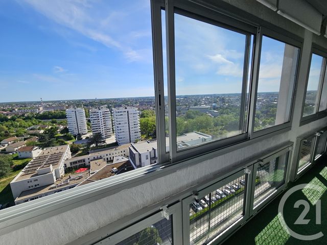 Appartement F5 à vendre - 5 pièces - 110.71 m2 - POITIERS - 86 - POITOU-CHARENTES - Century 21 L'Immobilière De Confiance