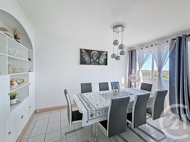Appartement F5 à vendre - 5 pièces - 110.71 m2 - POITIERS - 86 - POITOU-CHARENTES - Century 21 L'Immobilière De Confiance