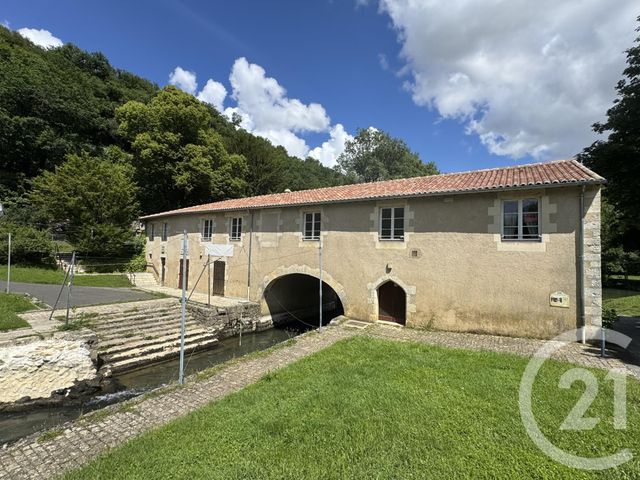 Appartement F4 à vendre - 4 pièces - 83.67 m2 - ST BENOIT - 86 - POITOU-CHARENTES - Century 21 L'Immobilière De Confiance