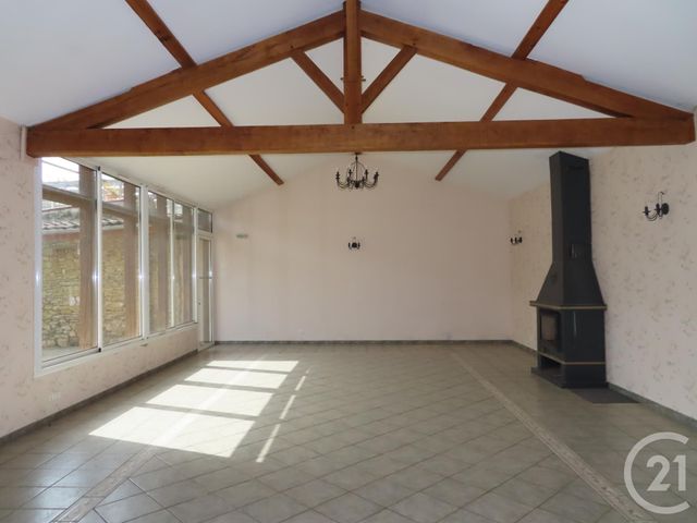 Afficher la photo en grand maison à vendre - 8 pièces - 326.5 m2 - CROUTELLE - 86 - POITOU-CHARENTES - Century 21 L'Immobilière De Confiance