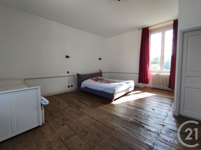 Afficher la photo en grand maison à vendre - 9 pièces - 260.0 m2 - CHASSENEUIL DU POITOU - 86 - POITOU-CHARENTES - Century 21 L'Immobilière De Confiance