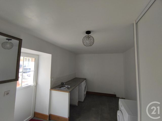 Afficher la photo en grand maison à vendre - 9 pièces - 260.0 m2 - CHASSENEUIL DU POITOU - 86 - POITOU-CHARENTES - Century 21 L'Immobilière De Confiance